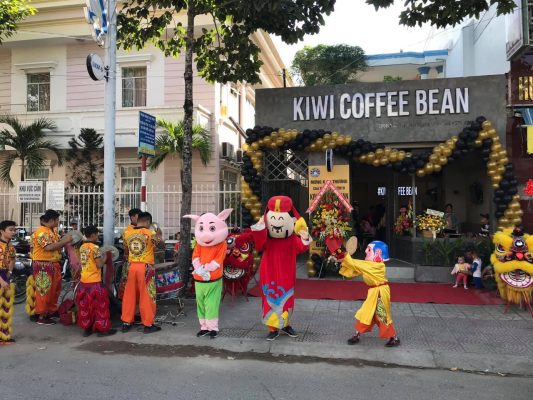 khai trương kiwi coffee shop