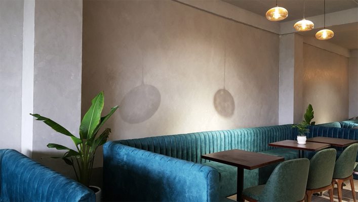 tường sơn hiệu ứng bê tông quán Liên Hoa Bakery