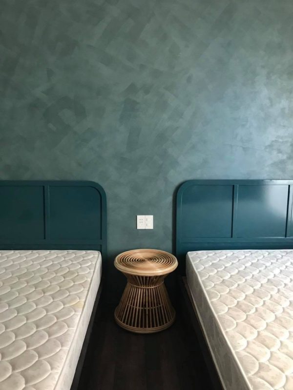sơn tường bê tông màu xanh