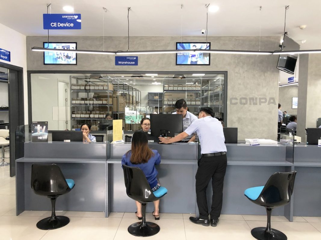 Quầy lễ tân v5