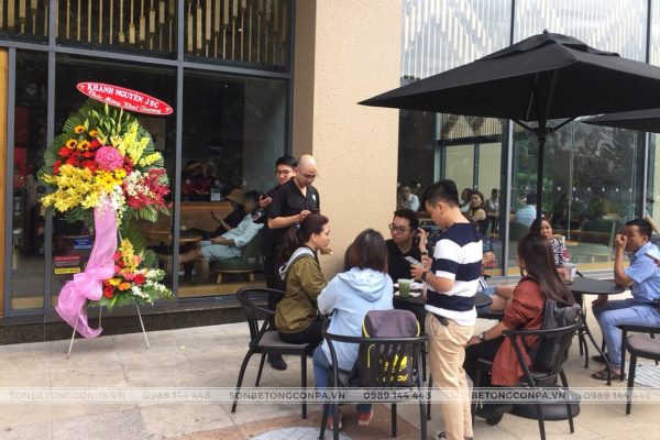 khai trương starbuck coffee quận 1