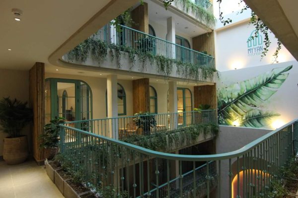 Thi công sơn giả bê tông Myyan Retreat Đà Nẵng