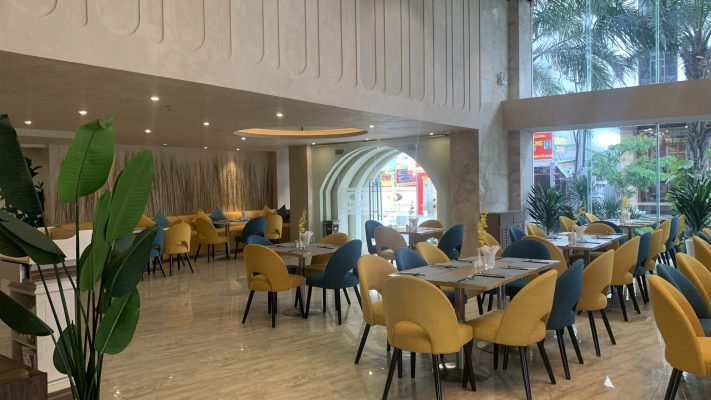 sơn giả bê tông nhà hàng cicilia hotel