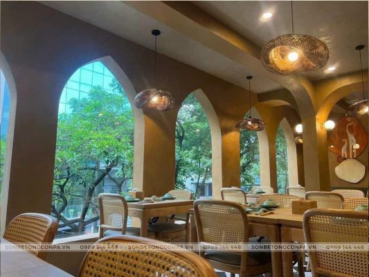 Không gian thoáng mát và gần gũi cùng thiên nhiên