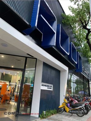 Không gian bên ngoài quán