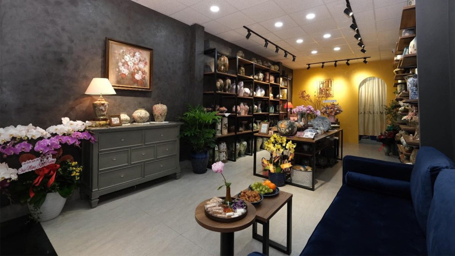 Ứng dụng sơn hiệu ứng cho cửa hàng Phiu Home HCM