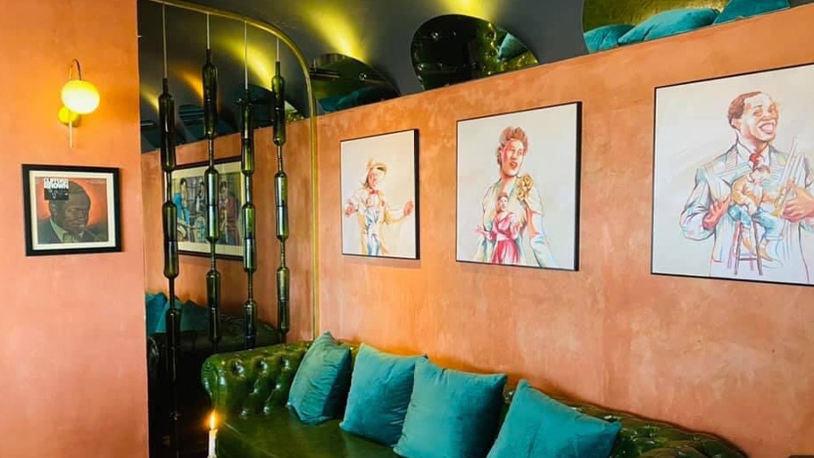 Phòng khách dùng màu sơn hiệu ứng hợp tuổi Ất Hợi